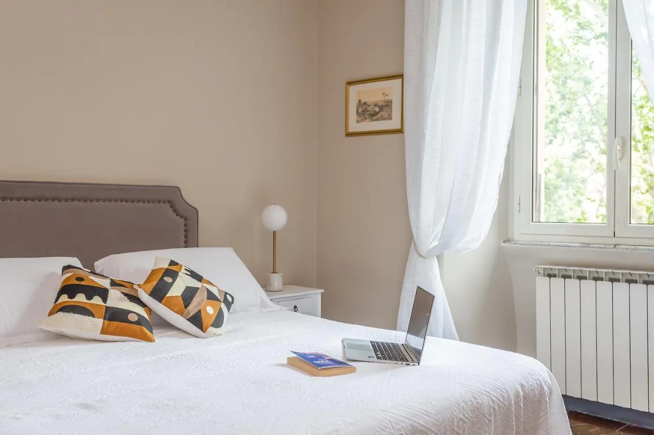 Daplace - Beatrice Apartment Rome 0*,  Italy